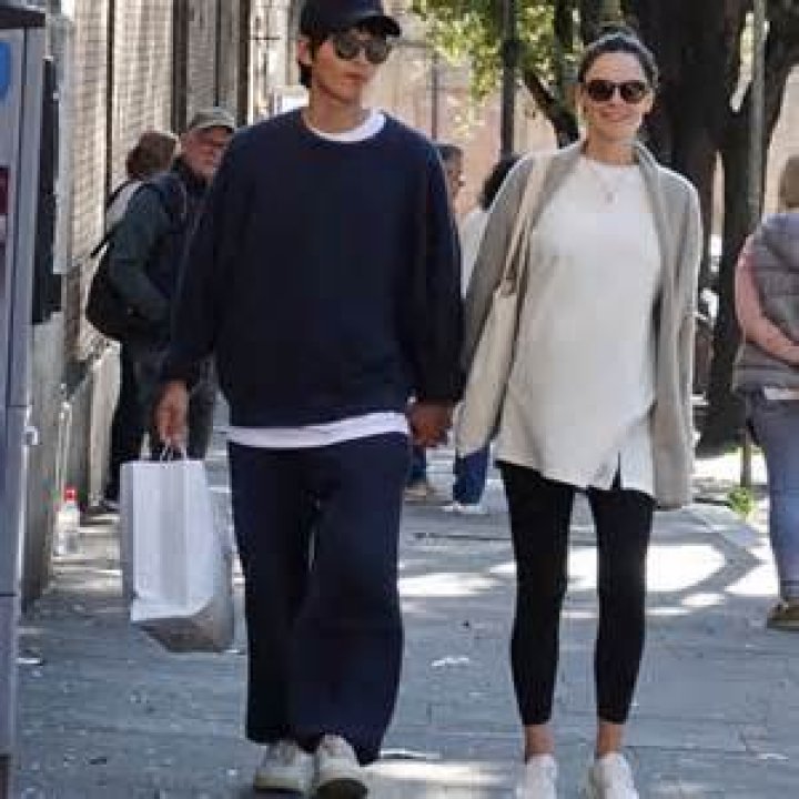 All About Katy Louise Saunders' Daughter