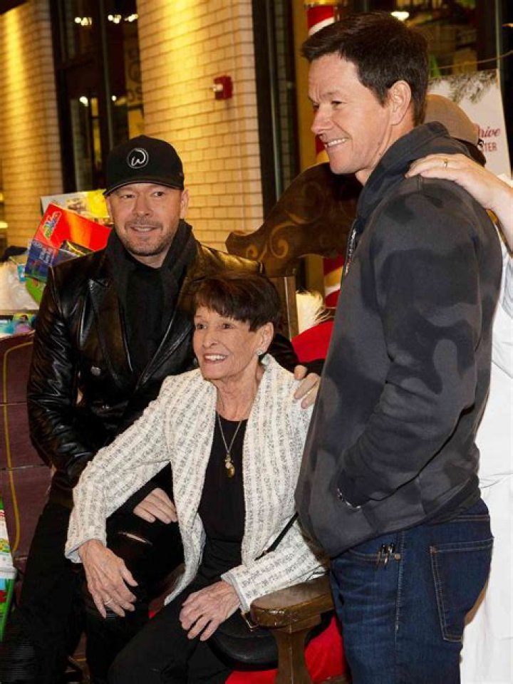 Are The Wahlberg Brothers Still Close? Uncovering The Family Bond