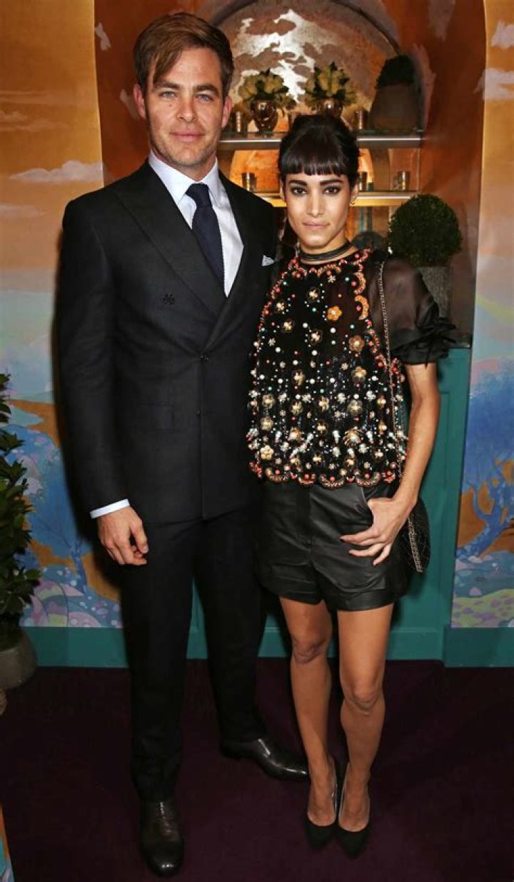 Drake's New Flame: Inside His Relationship And Dating History