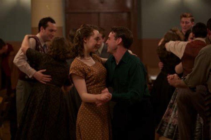 Emory Cohen Brooklyn, Bio, Wiki, Age, Wife, Movie, Education, and Net Worth