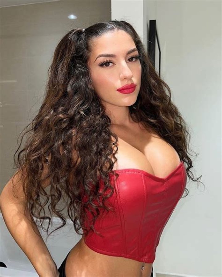 Exclusive Content From Jasi.bae: Explore Her Private World On OnlyFans