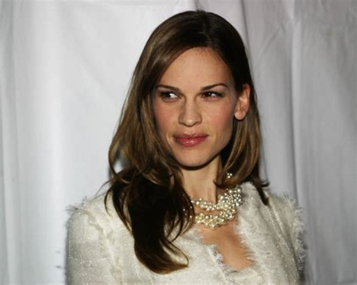 Hilary Swank – Biography, Facts & Life Story