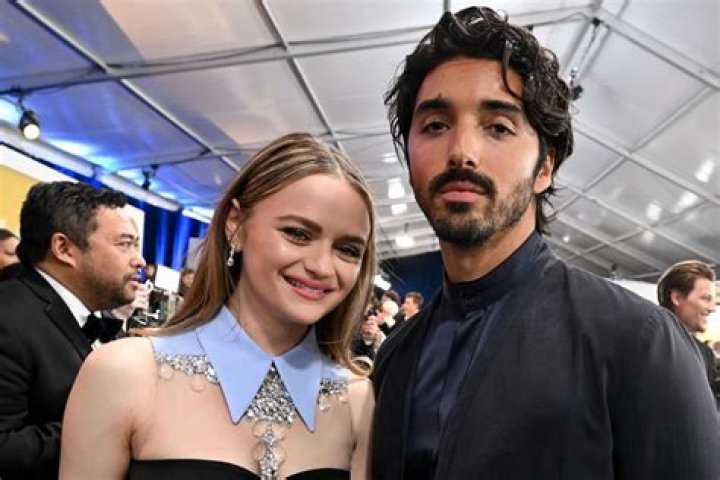 Hollywood Romance: Taylor Zakhar Perez's Love Life Unveiled