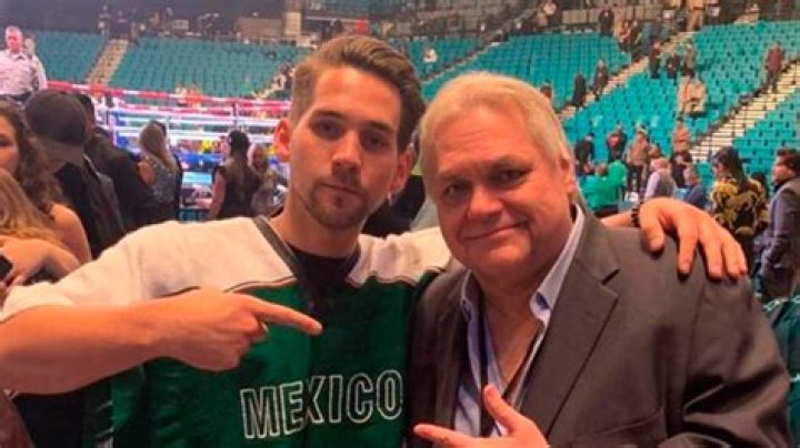 How Old Is Carlos Bremer Hijo?