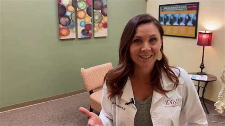 How Old Is Molly Noblit? - Comprehensive Age Information