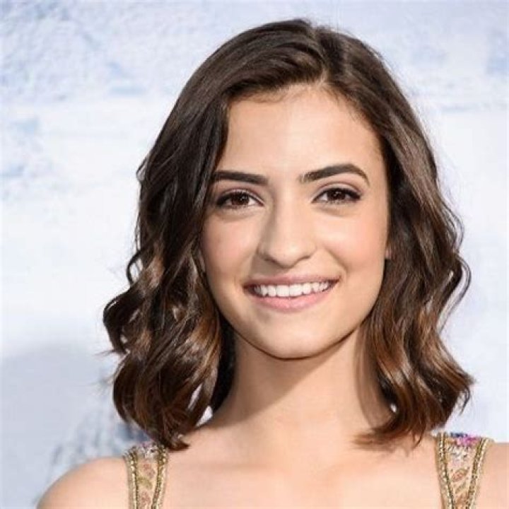 How Old Is Soni Nicole Bringas? Find Out The Actress's Age