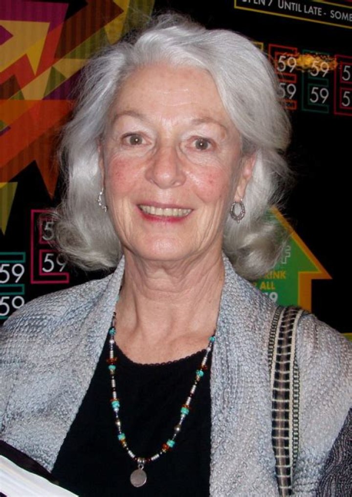 Jane Alexander – Biography, Facts & Life Story