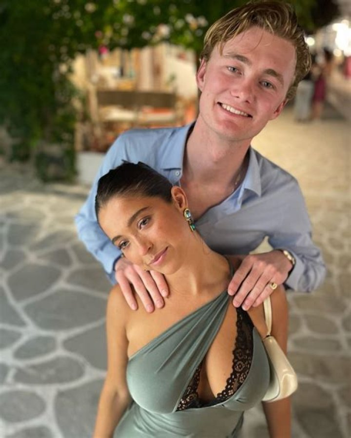 Lola Consuelos English Boyfriend