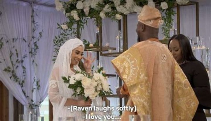 "Love is Blind": Nigerian Man Proposes Marriage to His White Sweetheart, Video Goes Viral and Causes Stir