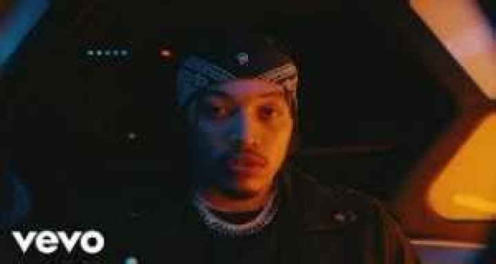 Lyrics & Translations of Read My Mind by Yung Bleu & Lonr.