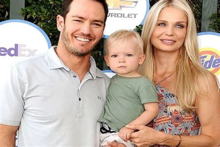 Meet Dekker Edward Gosselaar-Photos Of Mark-Paul Gosselaar’s Son With His Wife Catriona McGinn