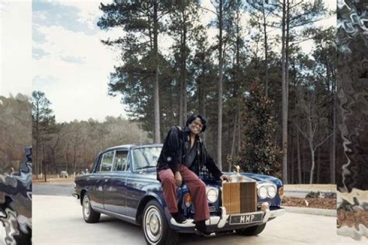 
Meet Larry Brown – Photos Of James Brown’s Son With Velma Warren
