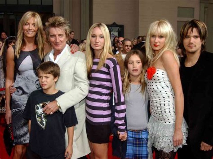 
Meet Sarah Streeter – Rod Stewart’s Daughter Is His Eldest Kid
