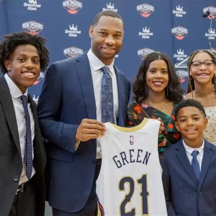 
Meet Willie Green’s Wife Terrah Green – Proud Parents Of Three Children
