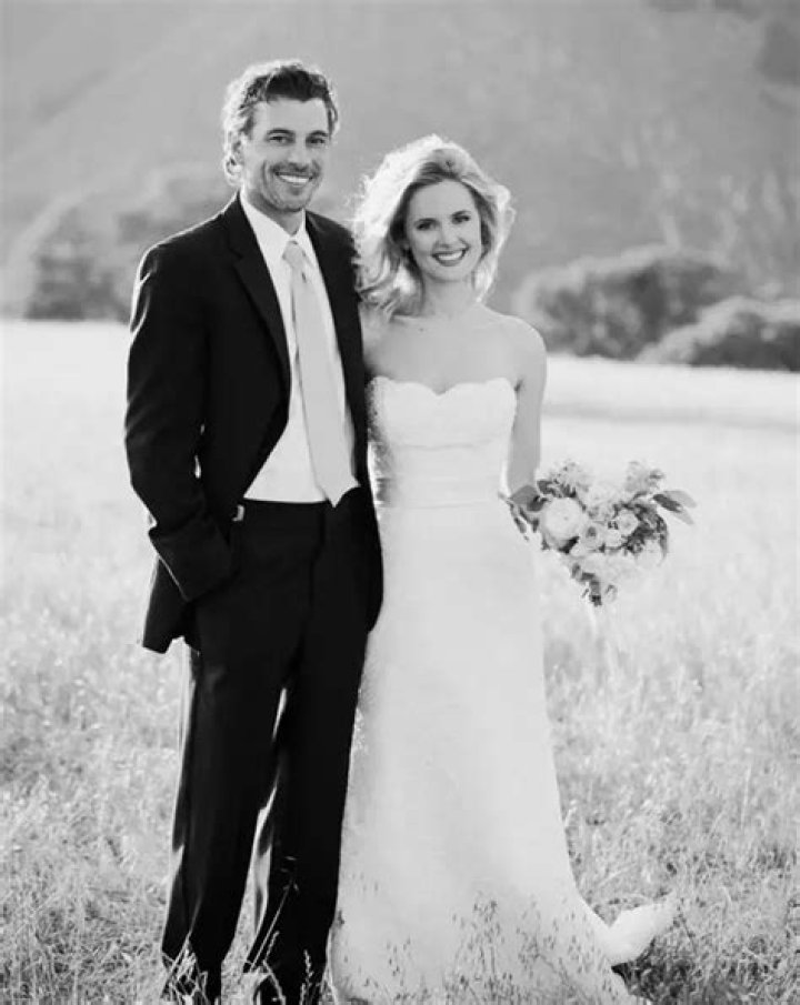 Popular Actor Skeet Ulrich Weds: His Wife Revealed