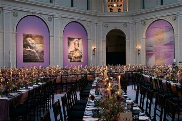 Renowned Artist Alexander Spight: Exploring His Artistic Legacy