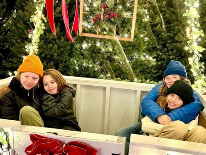 Ryan Phillippe And Alexis Knapp: The Unbreakable Bond Between Father And Daughter