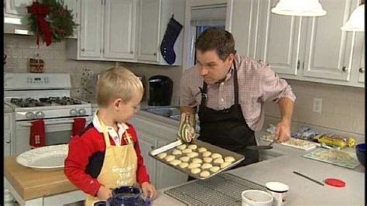 Sean McDonald Wmur, Bio, Wiki, Age, Height, Family, Wife, Education, Salary, and Net Worth