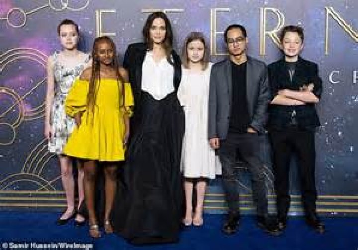 Shiloh Pitt: see the transformation of the Jolie-Pitt kid