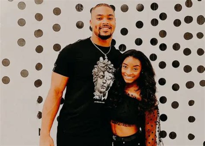Simone Biles and Boyfriend Push Each Other In a Healthy and Competitive Spirit