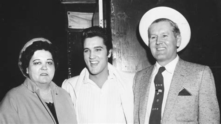 The Tragic Demise Of Elvis Presley's Parents