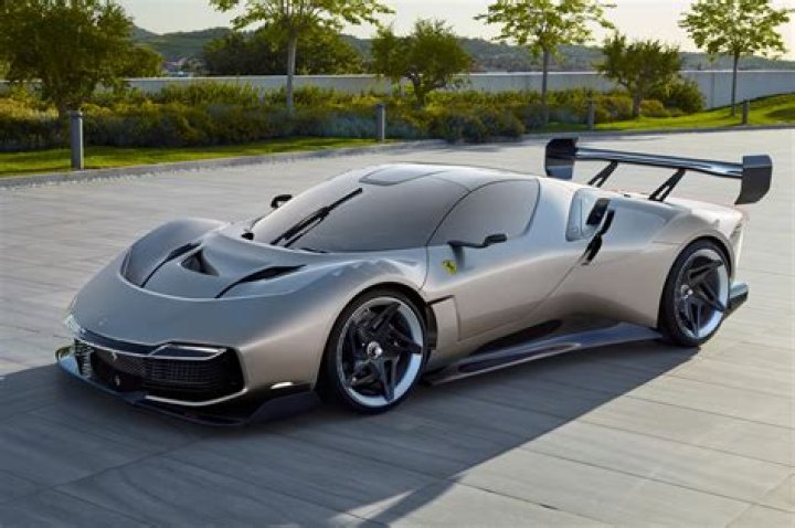 Ultimate Diddy Chase In A High-Speed Car Adventure