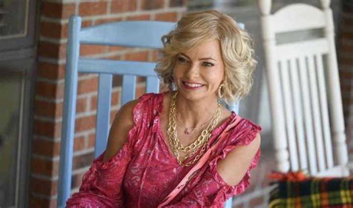 Uncover The Surprising Truth About Sandra Oh's Role In "Friends"