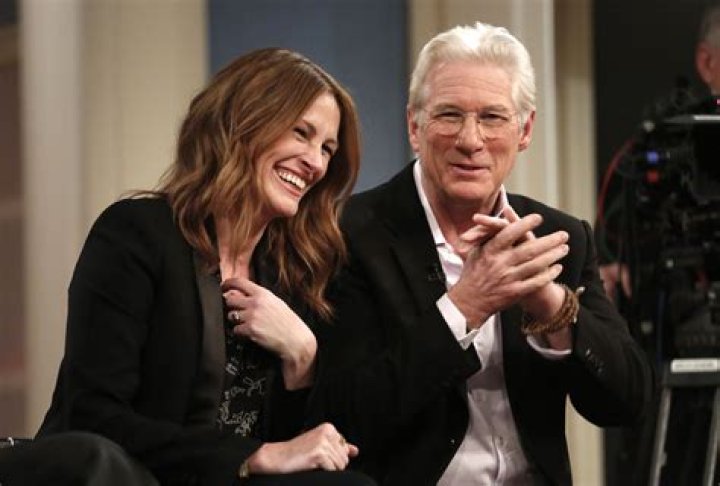 Uncovering The Age Gap: Julia Roberts And Richard Gere's Difference
