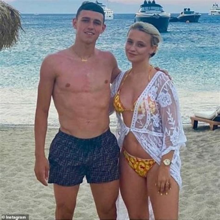 Unveiling The Secrets: Ronnie Foden's Girlfriend Revealed