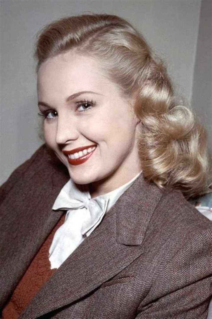 Virginia Mayo Height