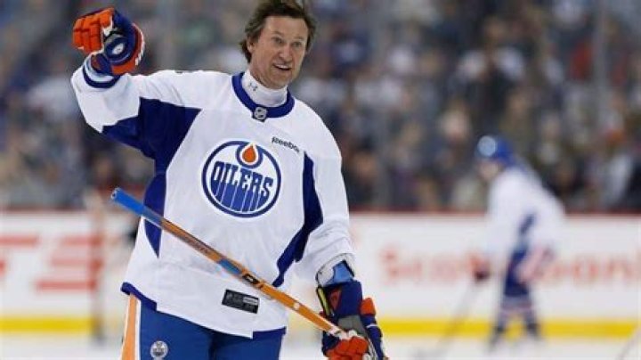 Wayne Gretzky Net Worth – Is He The Richest Hockey Player?