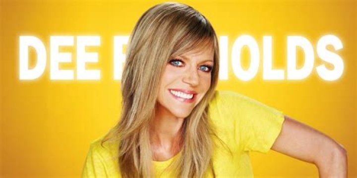 Who Plays Sweet Dee?