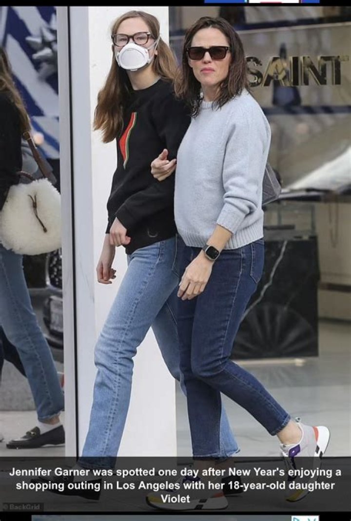 Why Violet Affleck's Mask Remains Essential To Her Identity